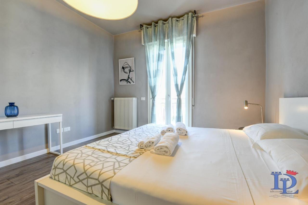 Desenzanoloft Official Partner Marriott Homes & Villas - Bacco Family Apartment デセンツァーノ・デル・ガルダ エクステリア 写真